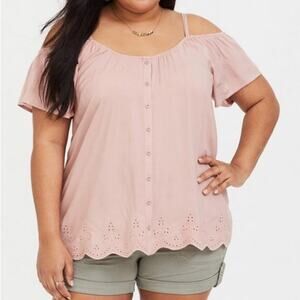 Torrid Challis Embroidered Cold shoulder Blouse Top Size 2 Pale Pink Resort Boho